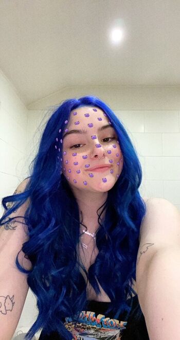 Full leaked Phoebslynx private onlyfans photo