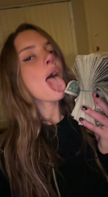 Full leaked Poppy private onlyfans photo