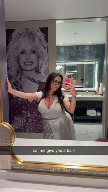 qveenjulia
