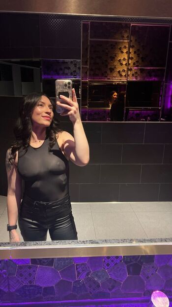 Full leaked Raelynn private onlyfans photo