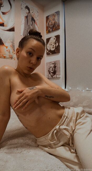 Full leaked Rasbaerry private onlyfans photo