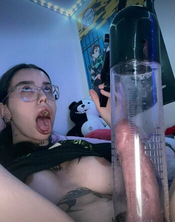 Full leaked Ravena private onlyfans photo