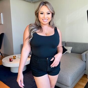 Full leaked Reneesouv realtor private onlyfans photo