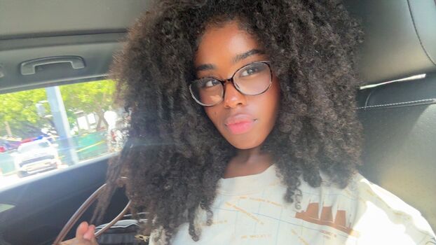 Full leaked Rennnbabyyxx private onlyfans photo