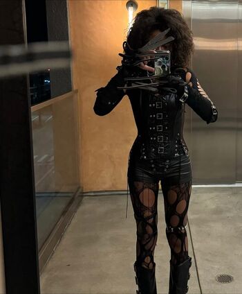 Full leaked Riele downs private onlyfans photo