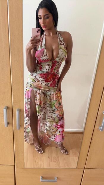 Full leaked Riya b private onlyfans photo