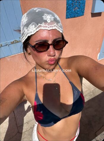 Full leaked Rose thr private onlyfans photo