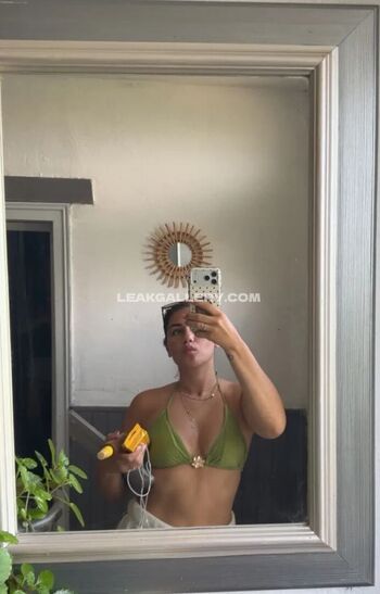 Full leaked Rose thr private onlyfans photo