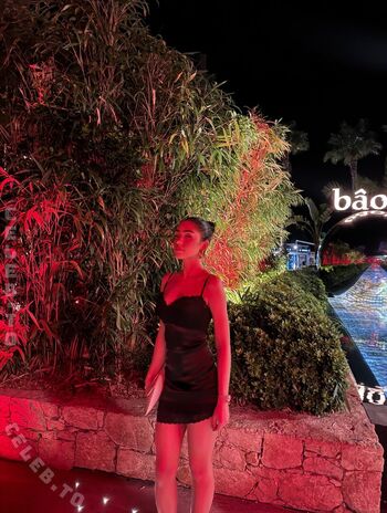 Full leaked Roxanarosuu private onlyfans photo