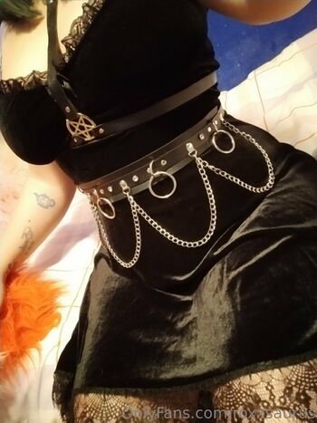 Full leaked Roxxsaurus private onlyfans photo