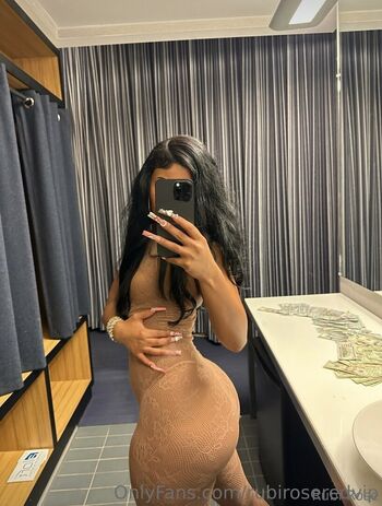 Full leaked Rubixrose private onlyfans photo