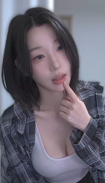 Full leaked Saeyobim private onlyfans photo