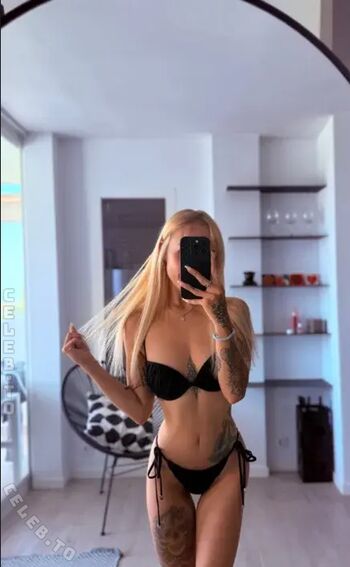 Full leaked Sahniita private onlyfans photo