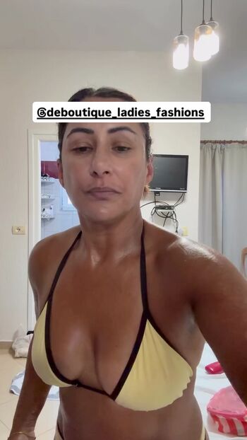 Saira Khan