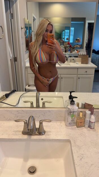 Full leaked Sara blake cheek private onlyfans photo