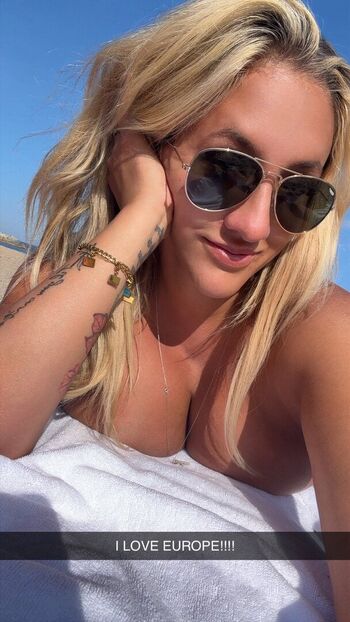 Full leaked Sara blake cheek private onlyfans photo