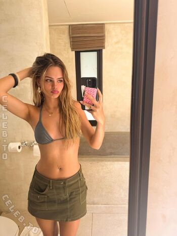Full leaked Sara crumbeleg private onlyfans photo