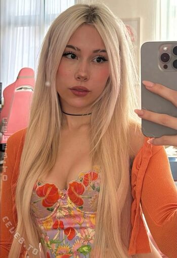 Sarahtoninx9_