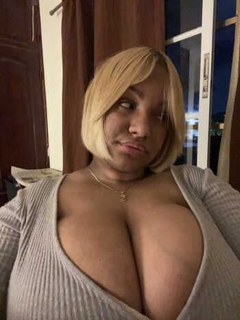 Full leaked Shawttyxox private onlyfans photo