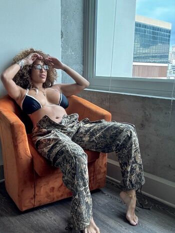 Full leaked Sidney dean private onlyfans photo