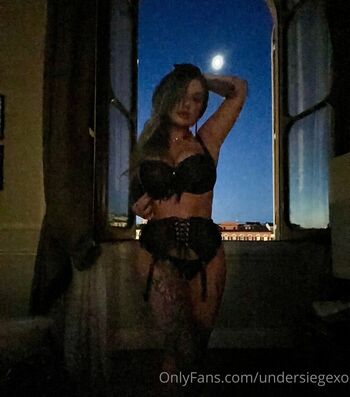Full leaked Siege page private onlyfans photo