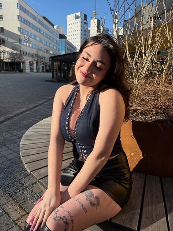 Full leaked Siennaastarr private onlyfans photo