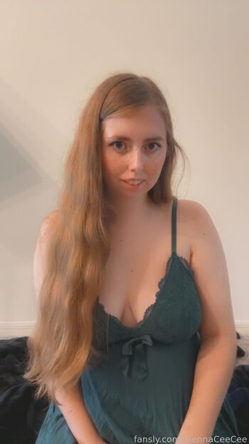 Full leaked Siennaceecee private onlyfans photo