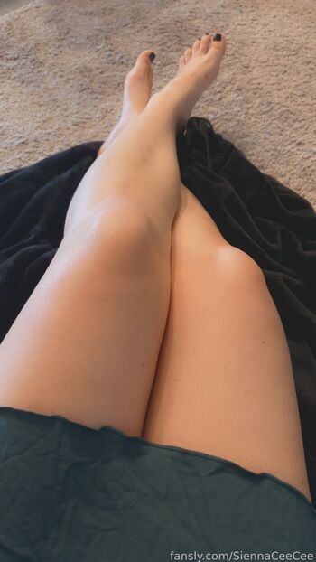 Full leaked Siennaceecee private onlyfans photo