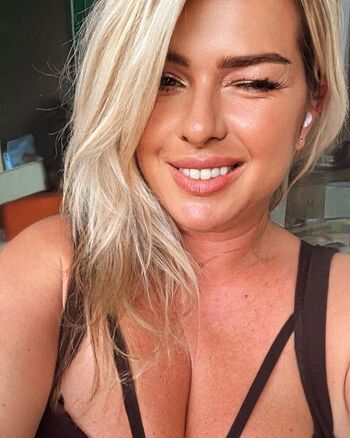 Full leaked Simona romano private onlyfans photo