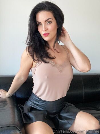 Full leaked Simona private onlyfans photo