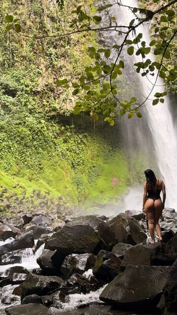 Full leaked Sincerelypisces private onlyfans photo
