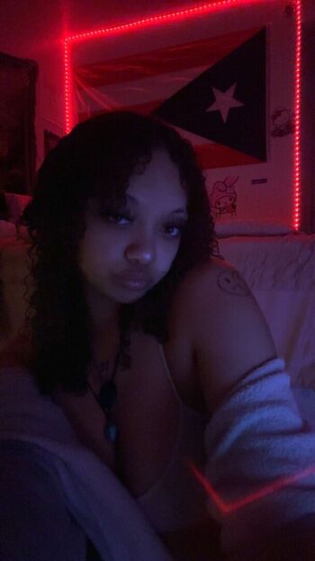 skylarrenaye