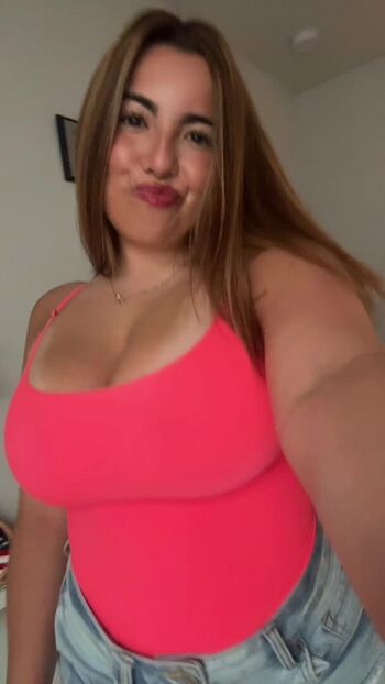 Full leaked Karine belle/ private onlyfans photo