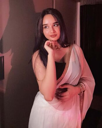 Full leaked Somya kodan page private onlyfans photo