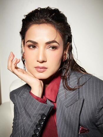 Full leaked Sonal chauhan private onlyfans photo