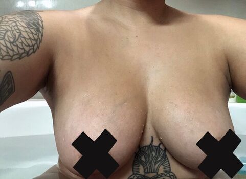 Full leaked Spookyboogie private onlyfans photo
