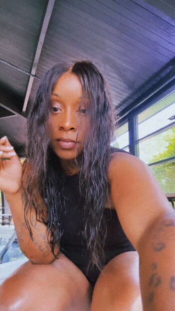 Full leaked Starbeenit private onlyfans photo