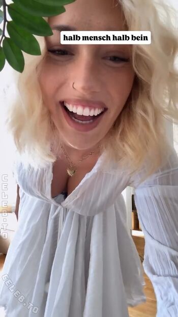Full leaked Starletnova private onlyfans photo