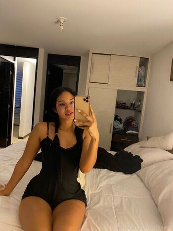 Full leaked Stefaniasalinas private onlyfans photo
