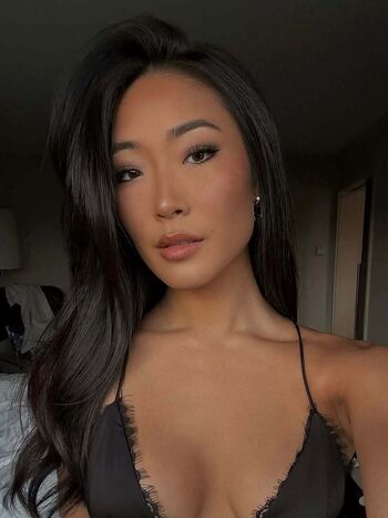 Stephanie Ro
