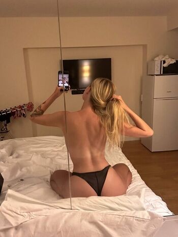 Full leaked Stupidsslut private onlyfans photo