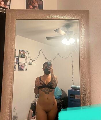 Full leaked Sunflowerr mik private onlyfans photo