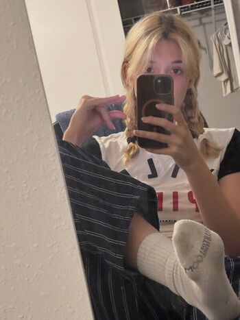 Full leaked Swordfan private onlyfans photo