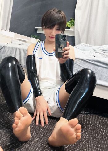 Full leaked Syu fantia private onlyfans photo