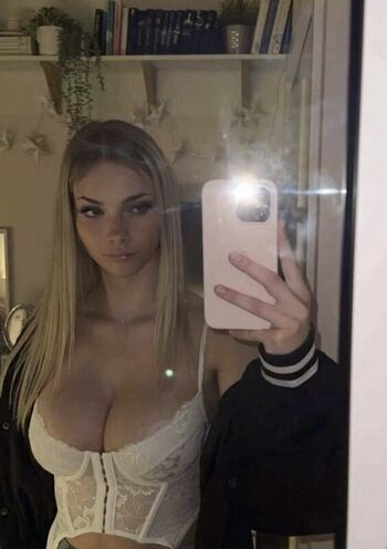 Full leaked Tashleevers private onlyfans photo