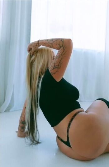 Full leaked Tattedbblonde private onlyfans photo