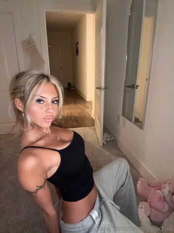 Full leaked Taylor peach xo private onlyfans photo