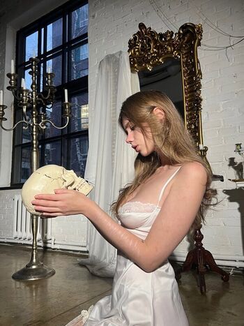 Full leaked Ivanka trump/ private onlyfans photo