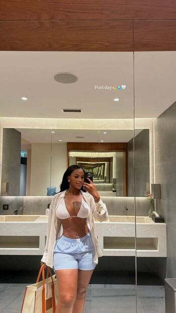 Full leaked Tinah bae private onlyfans photo