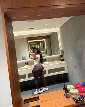 Full leaked Tinah bae private onlyfans photo